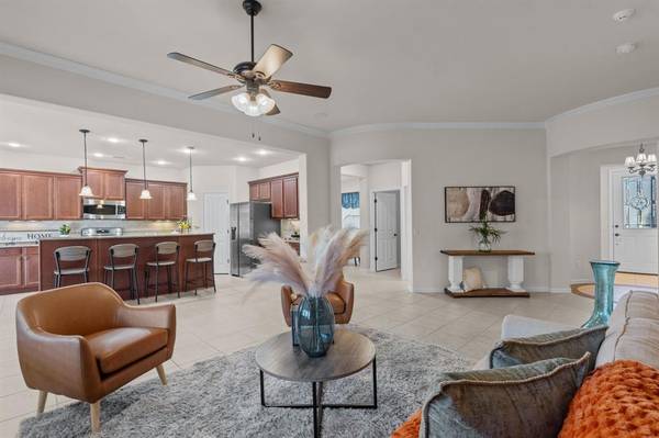 9104 Perimeter Street,  Denton,  TX 76207