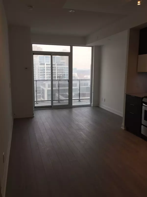 Toronto W06, ON M8V 0C8,56 ANNIE CRAIG DR #1001