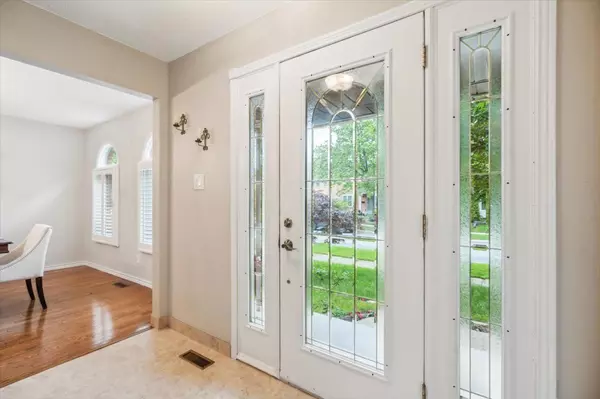 Oakville, ON L6H 3W6,236 O'Donoghue AVE