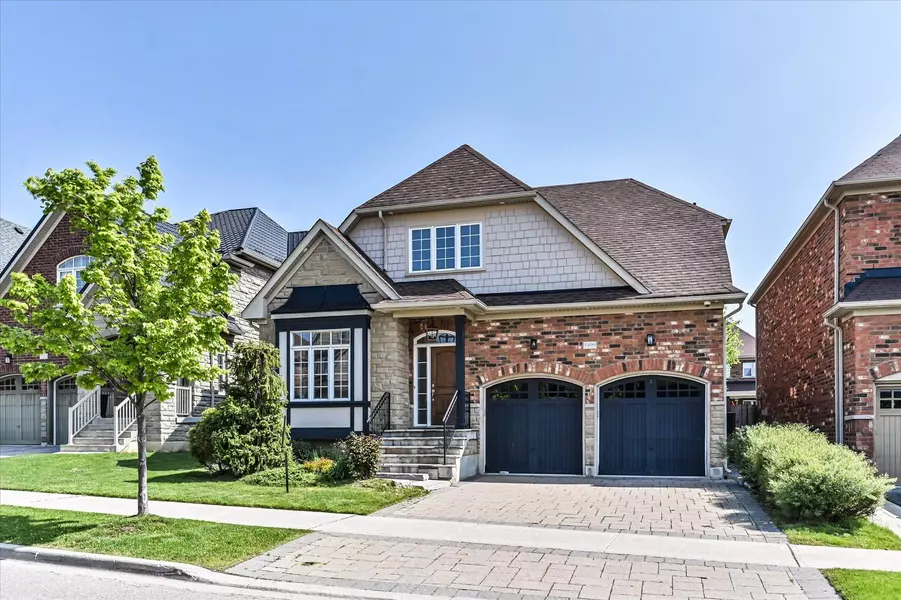 5499 Freshwater DR, Mississauga, ON L5M 0K7