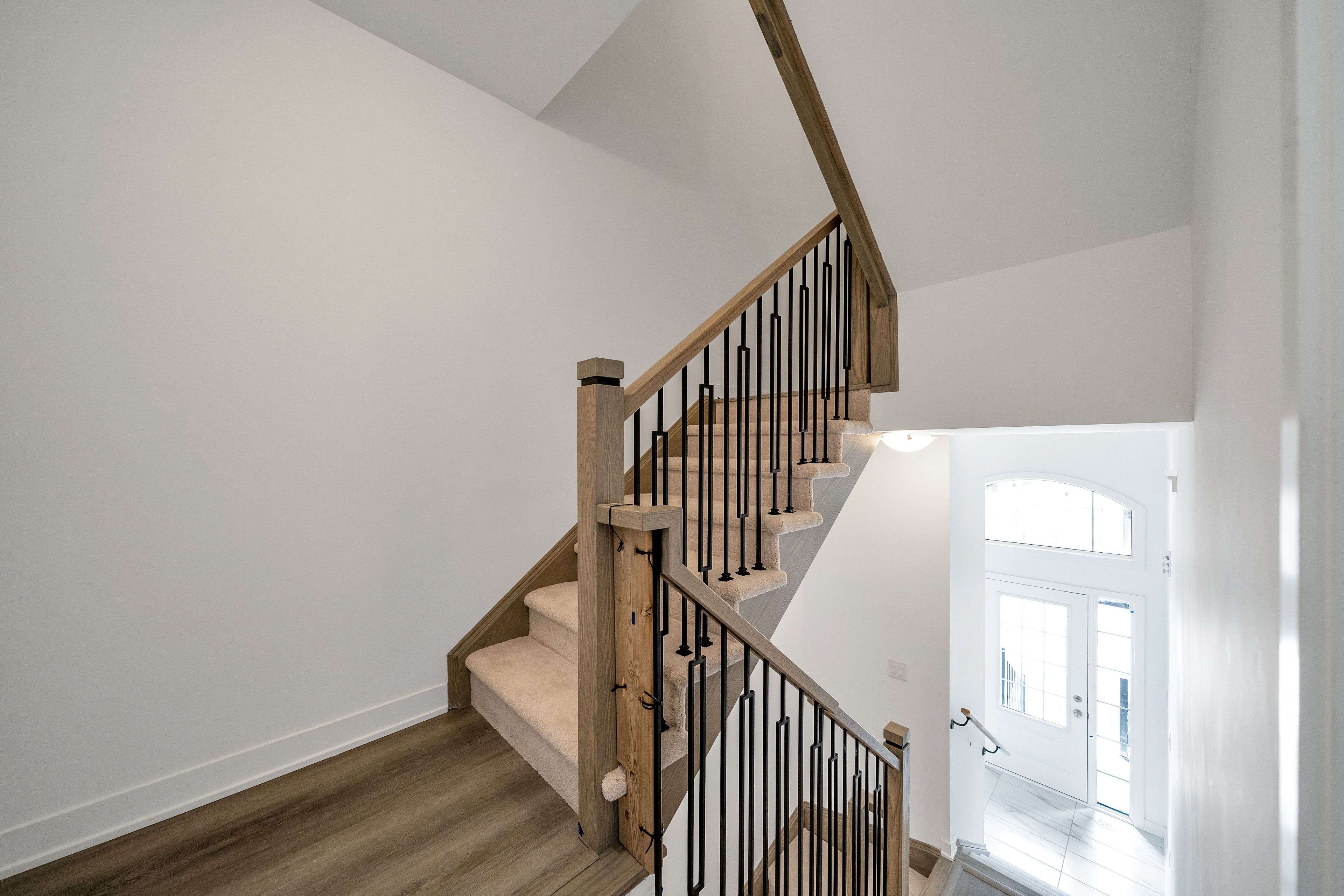 Whitby, ON L1N 0N9,19 CALLOWAY WAY