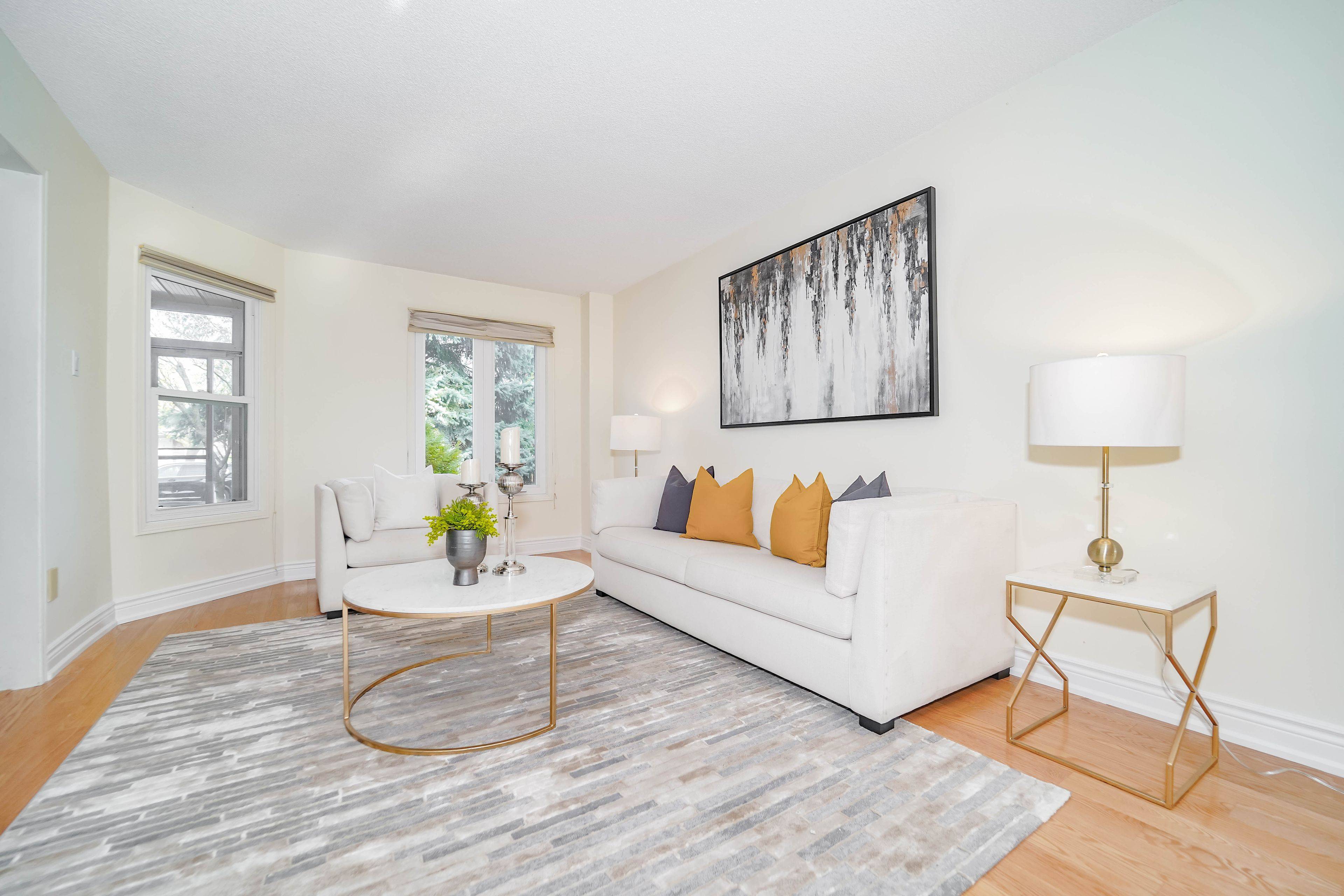 Richmond Hill, ON L4B 2R7,28 Samantha CIR