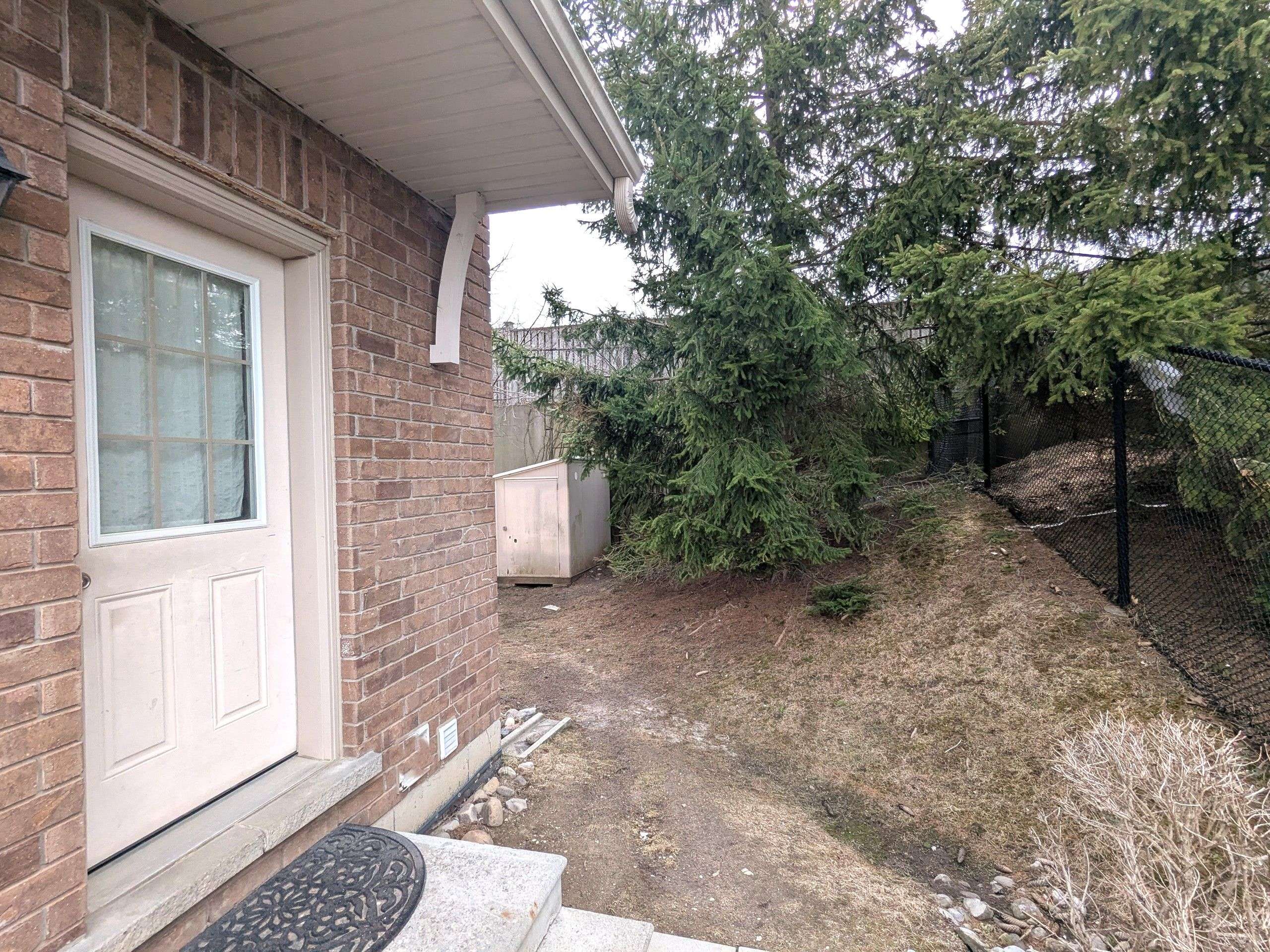 Barrie, ON L4M 0G2,175 Stanley ST #2