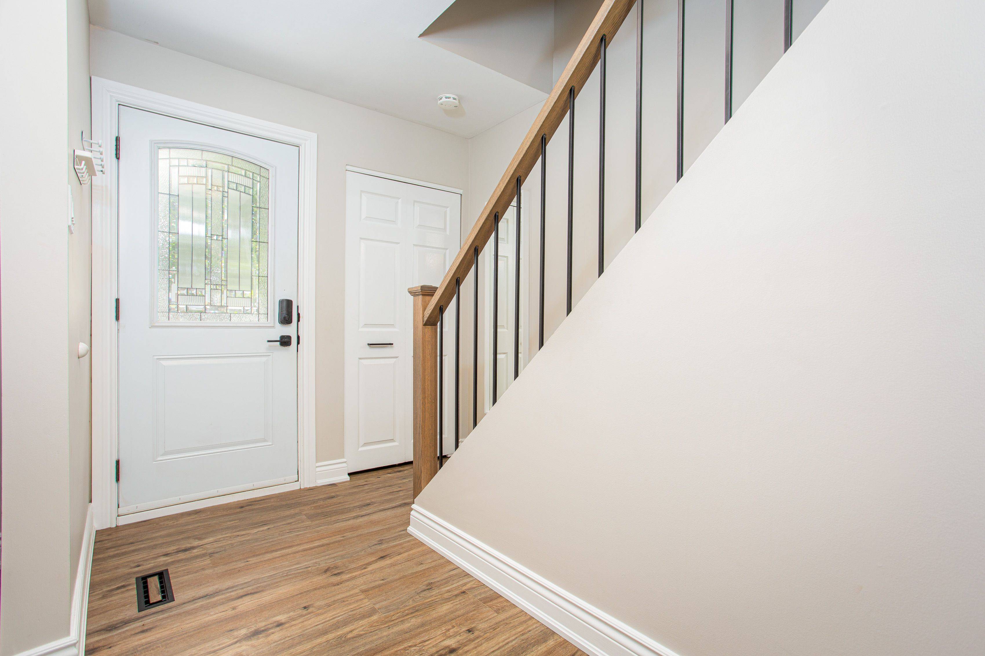 Burlington, ON L7L 1P2,5512 Spruce AVE