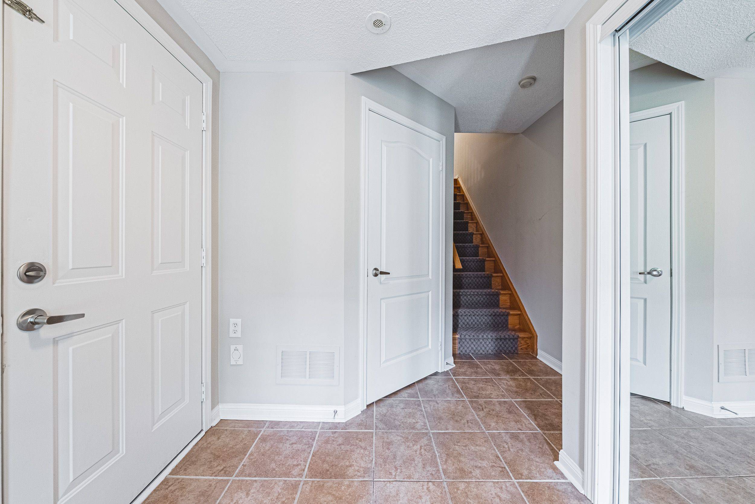Milton, ON L9T 6R4,1180 Barnard DR