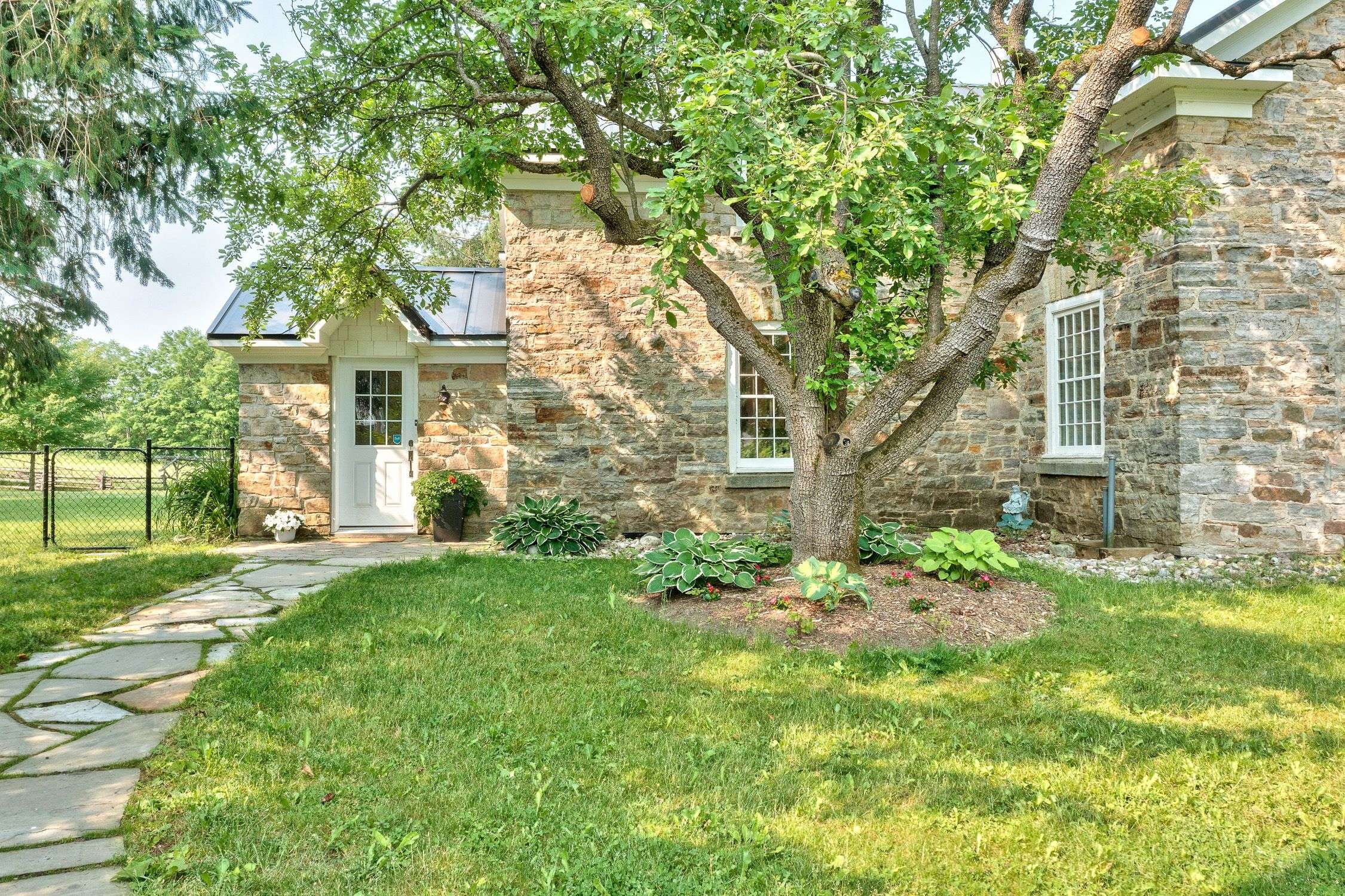 Tay Valley, ON K7H 3C5,207 ALLANS MILL RD