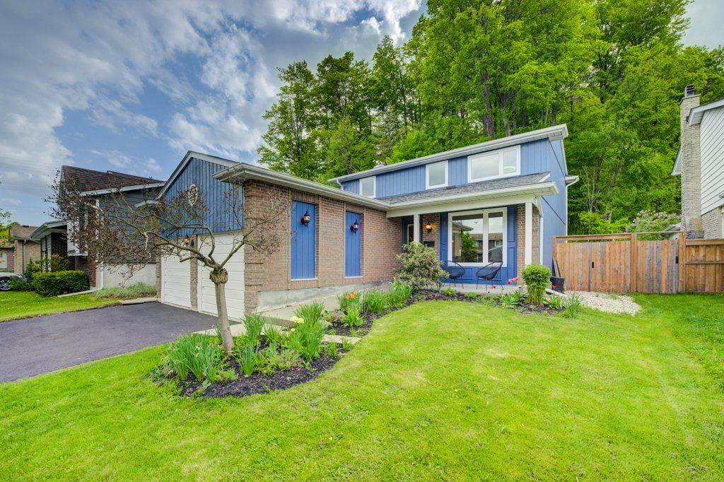 Kitchener, ON N2N 1J8,57 Royal Orchard DR