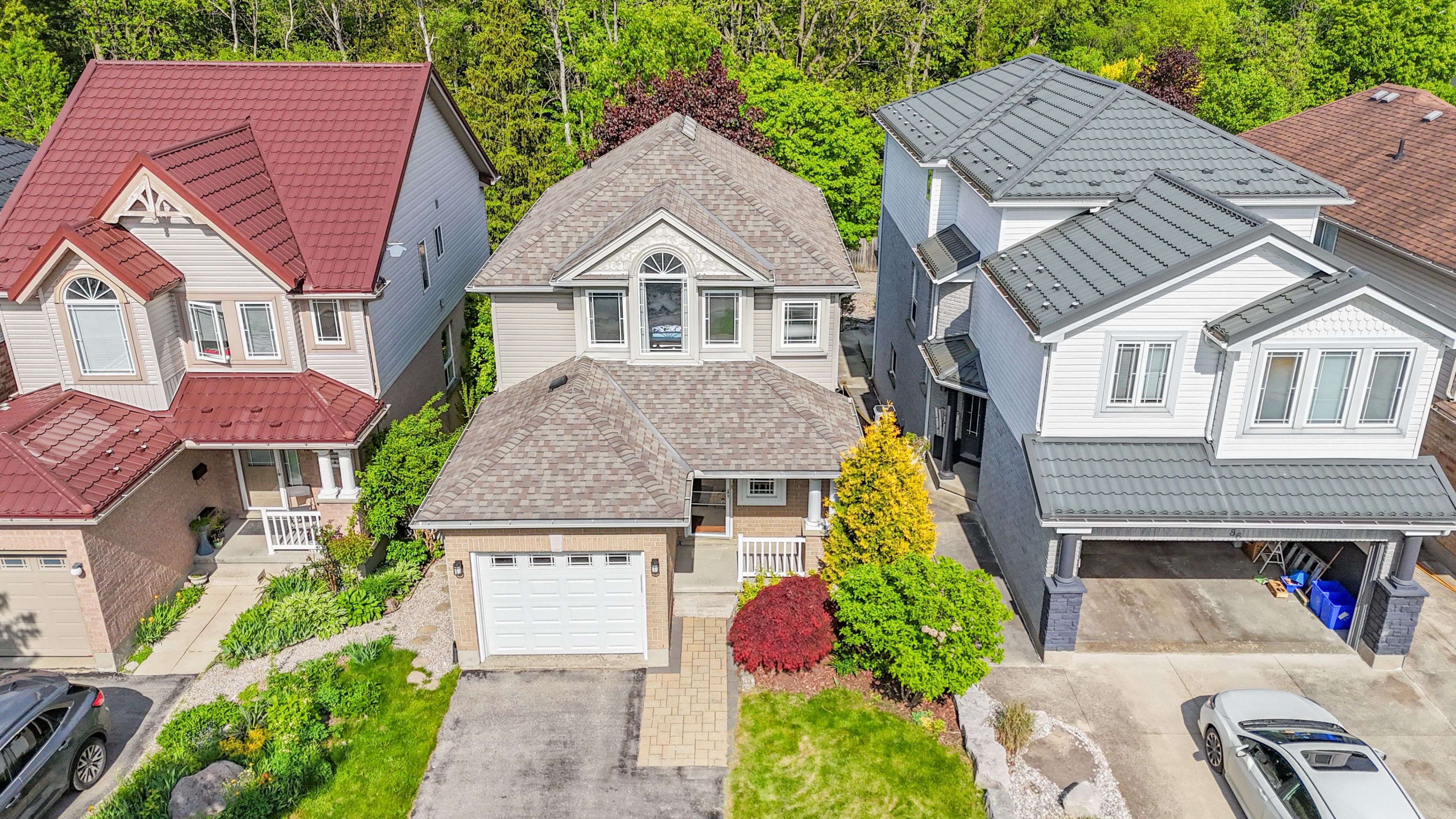 82 Rossmore CT, London South, ON N6C 6B8