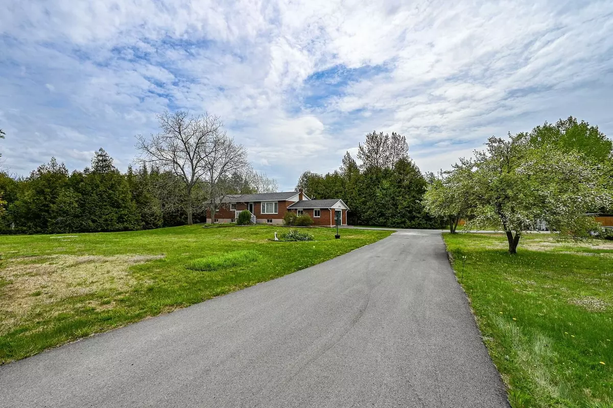 Rideau Lakes, ON K7A 0E3,55 Bacchus Island RD