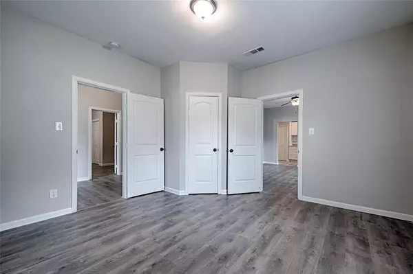 Terrell, TX 75160,606 E Brin Street