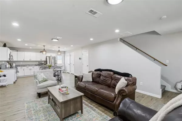 Fort Worth, TX 76119,5816 Grayson Street
