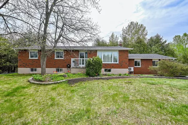 Rideau Lakes, ON K7A 0E3,55 Bacchus Island RD