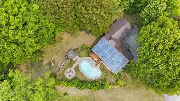 Quinte West, ON K8V 5P4,10 Fraserglen CT
