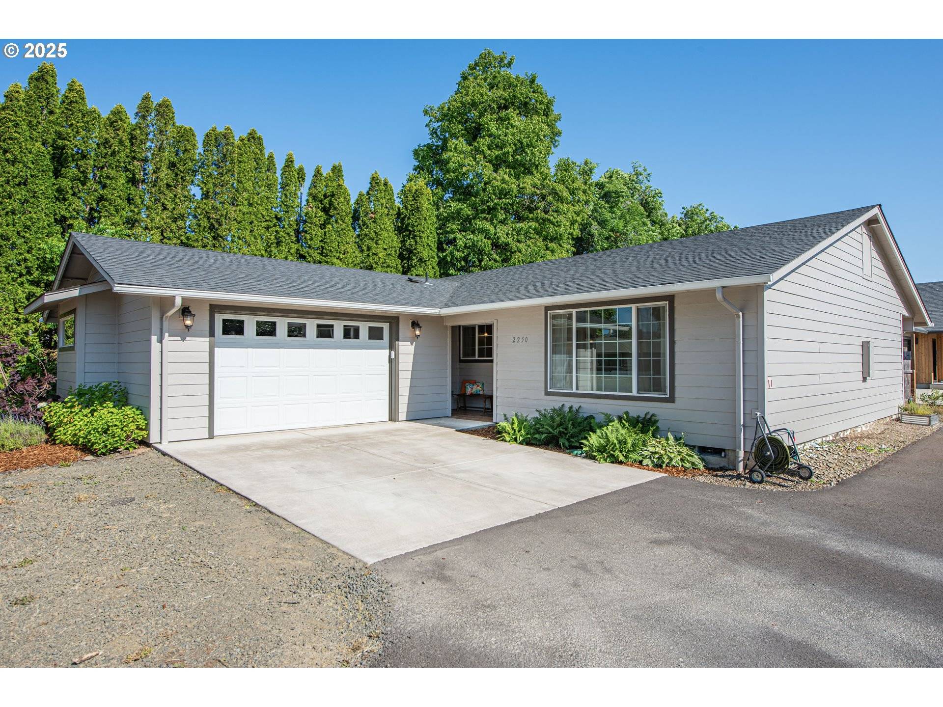 Eugene, OR 97401,2250 JEPPESEN ACRES RD