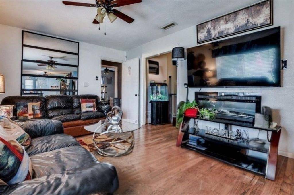 Dallas, TX 75241,6008 Samcar Trail
