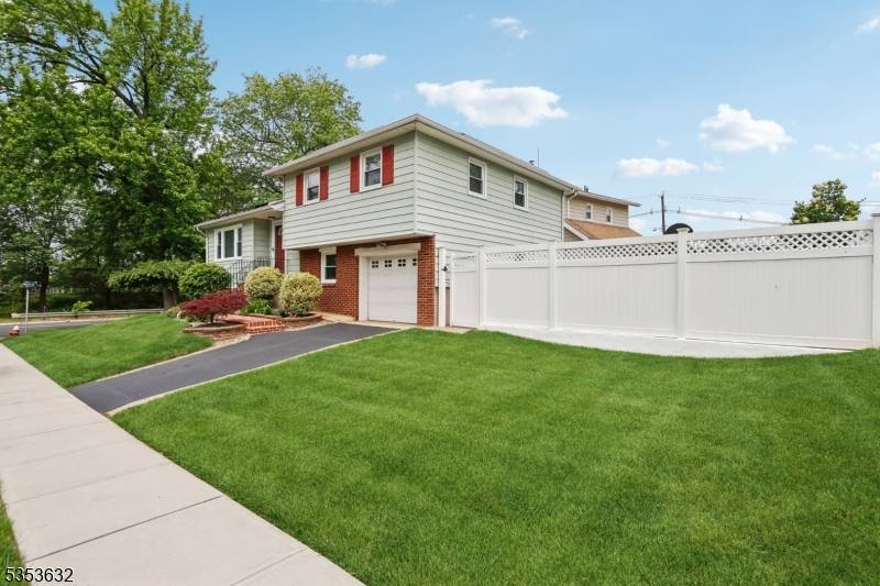 Union Twp., NJ 07083,2645 Juliat Pl