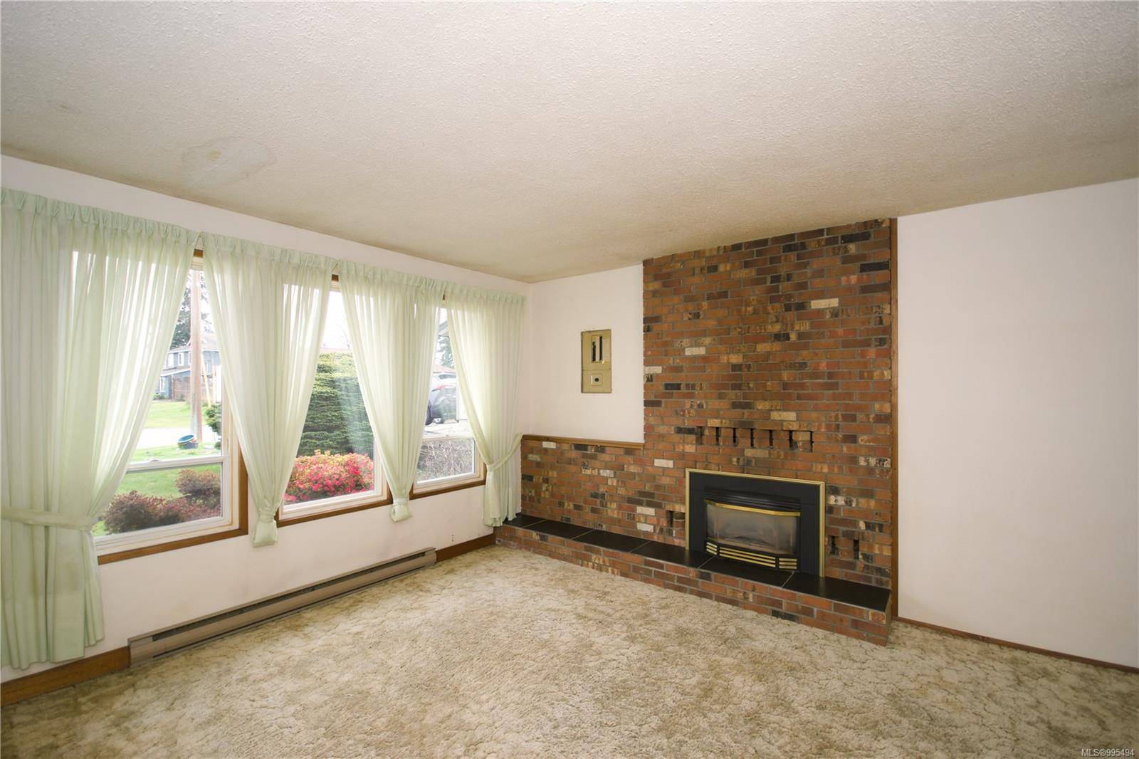 Parksville, BC V9P 1W2,335 Meadow View St