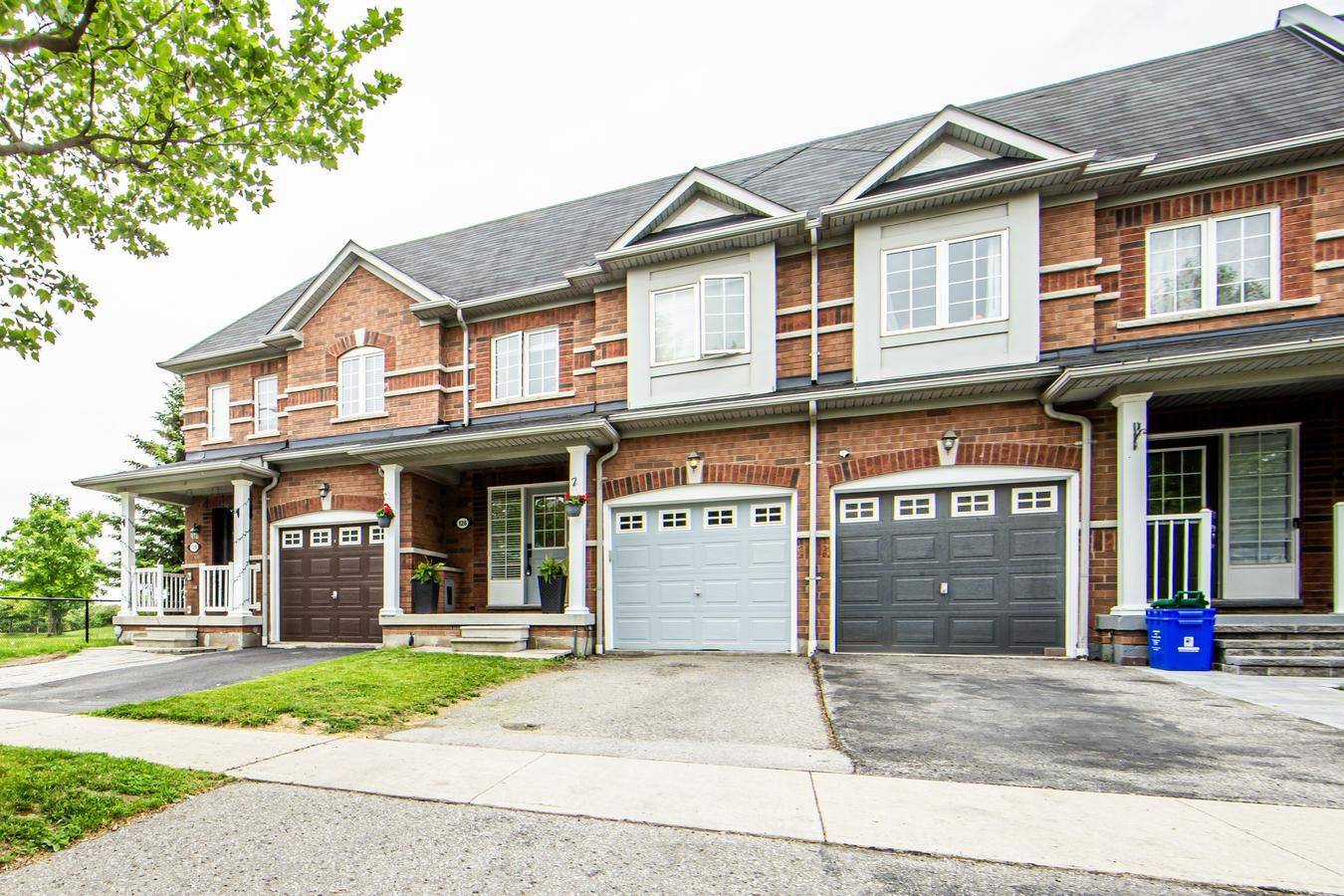 Whitby, ON L1N 0C4,126 Oceanpearl CRES