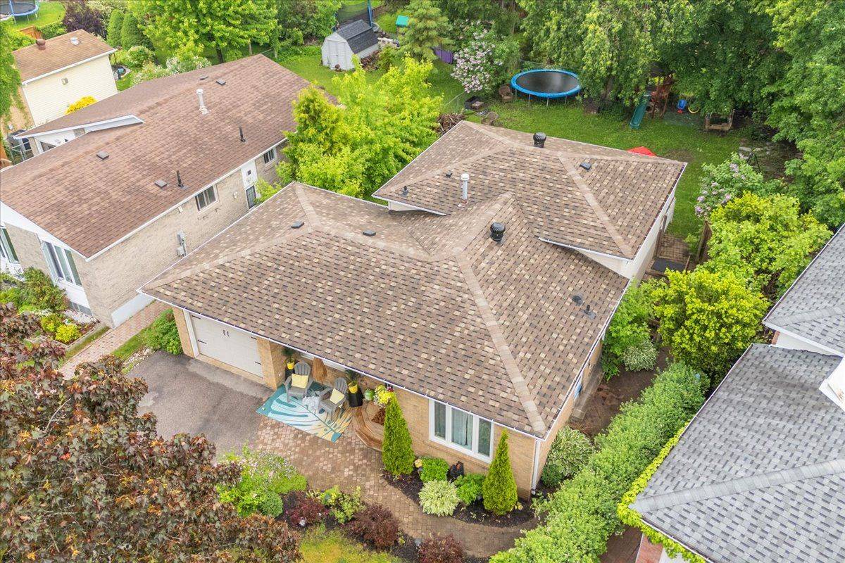 Barrie, ON L4N 2X7,52 Highcroft RD