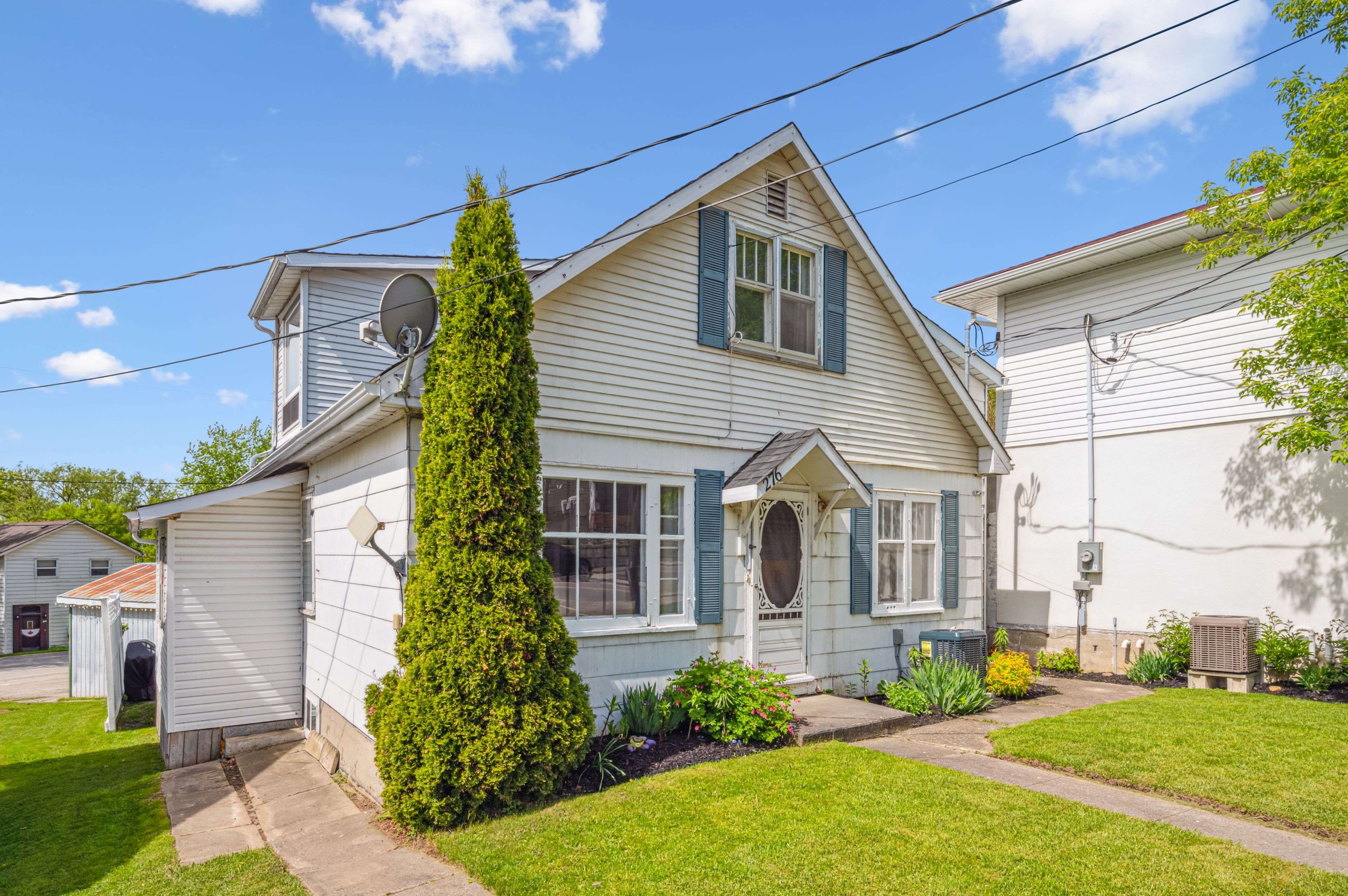 Wellington North, ON N0G 1A0,276 George ST