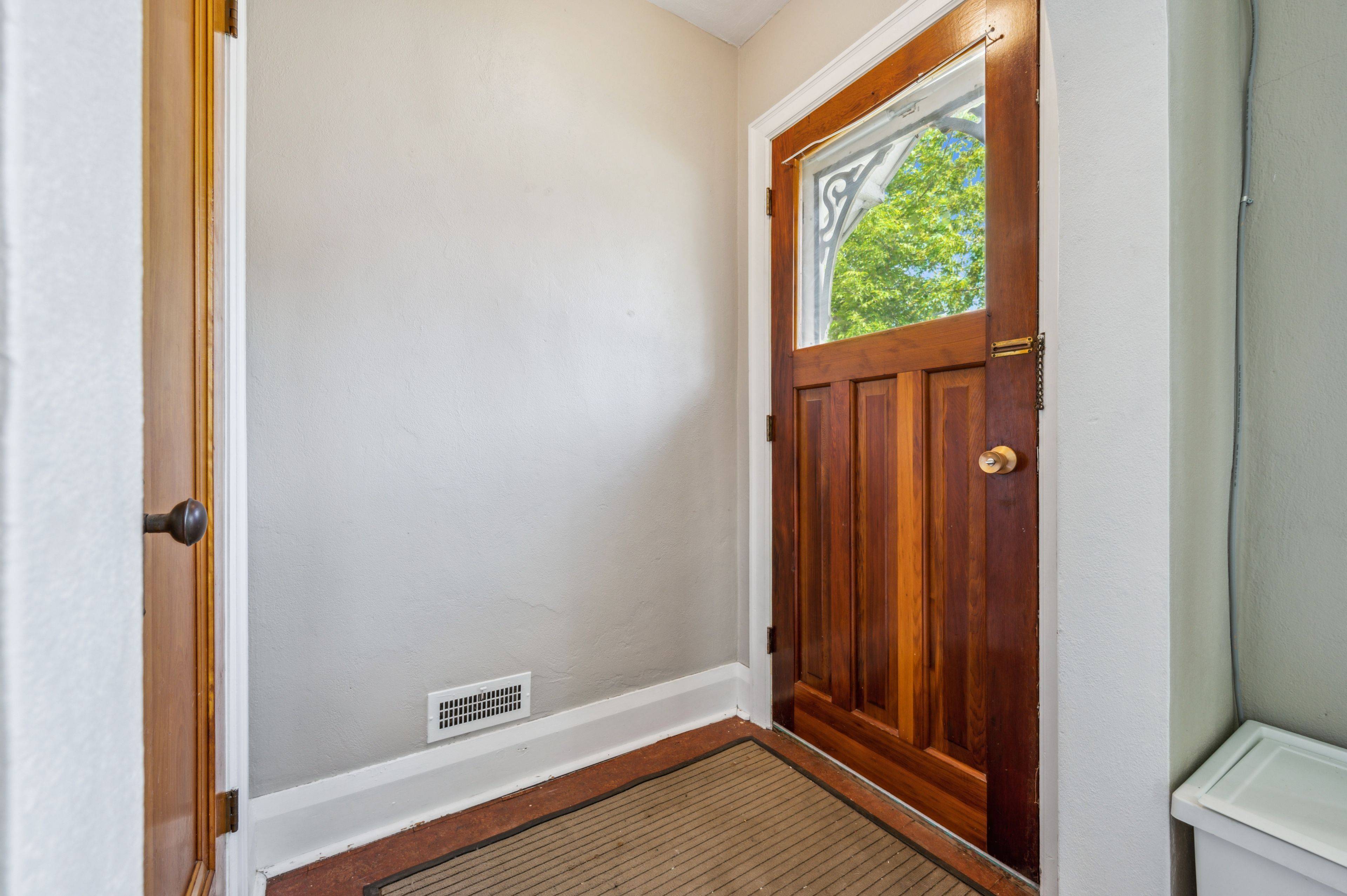 Wellington North, ON N0G 1A0,276 George ST