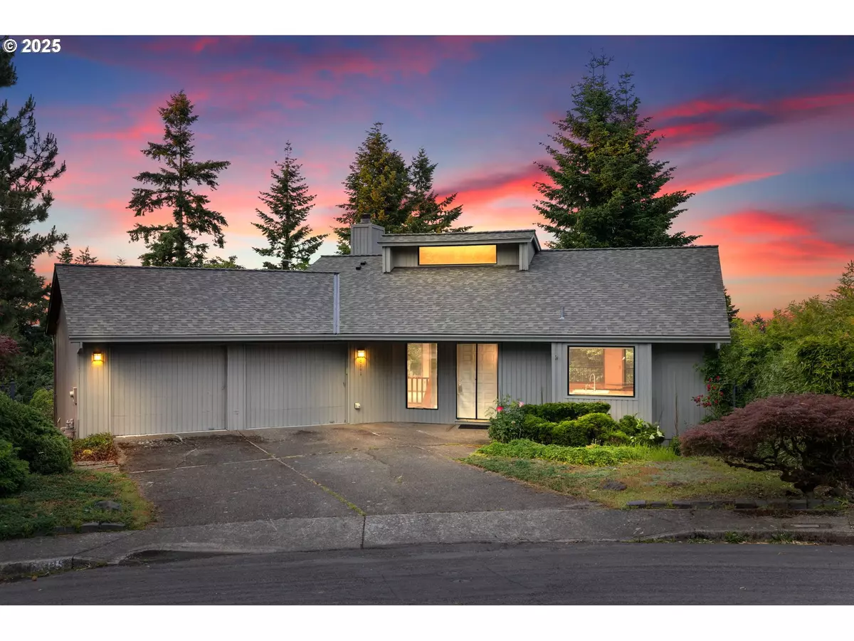 West Linn, OR 97068,2305 CHICKADEE CT