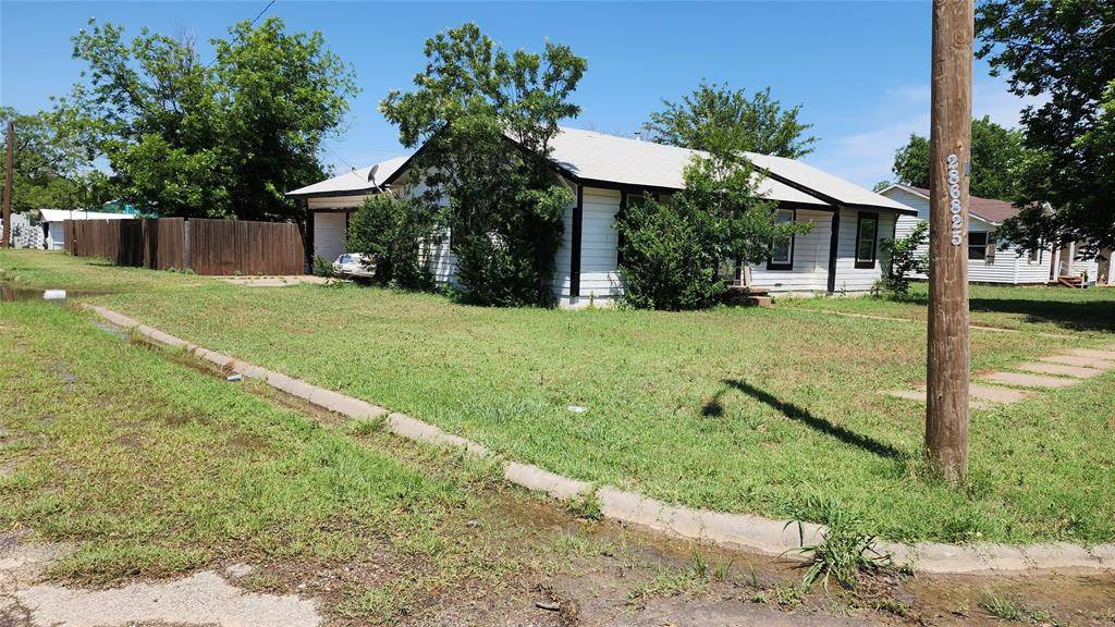 Hamlin, TX 79520,114 NW NW AVE I Avenue NW #114