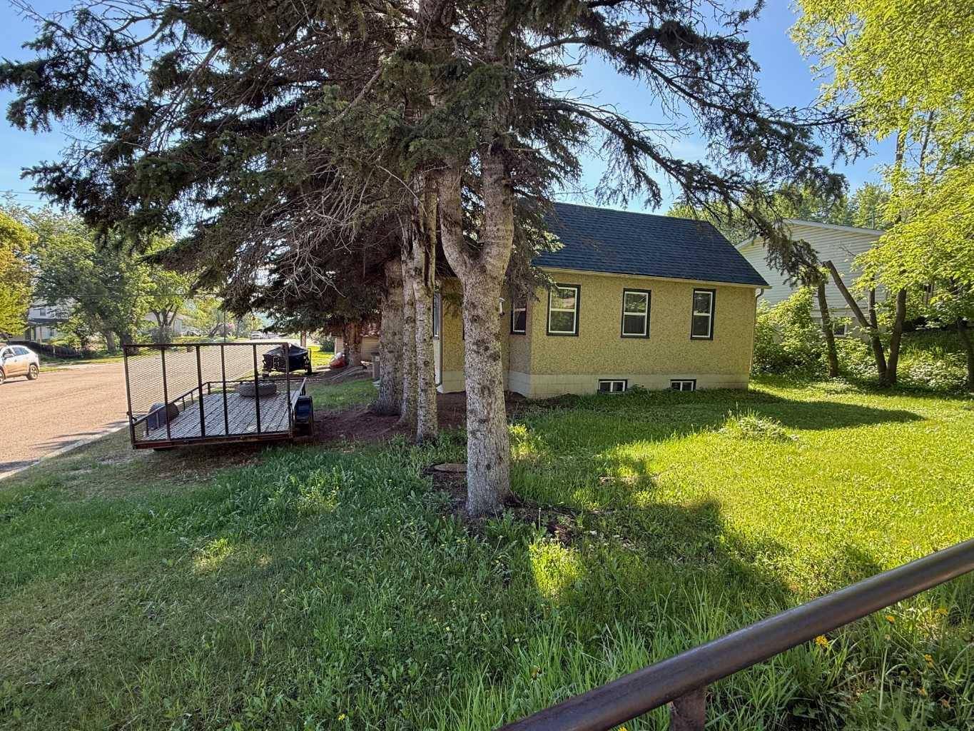 Athabasca, AB T9S 1K6,5210 48 AVE