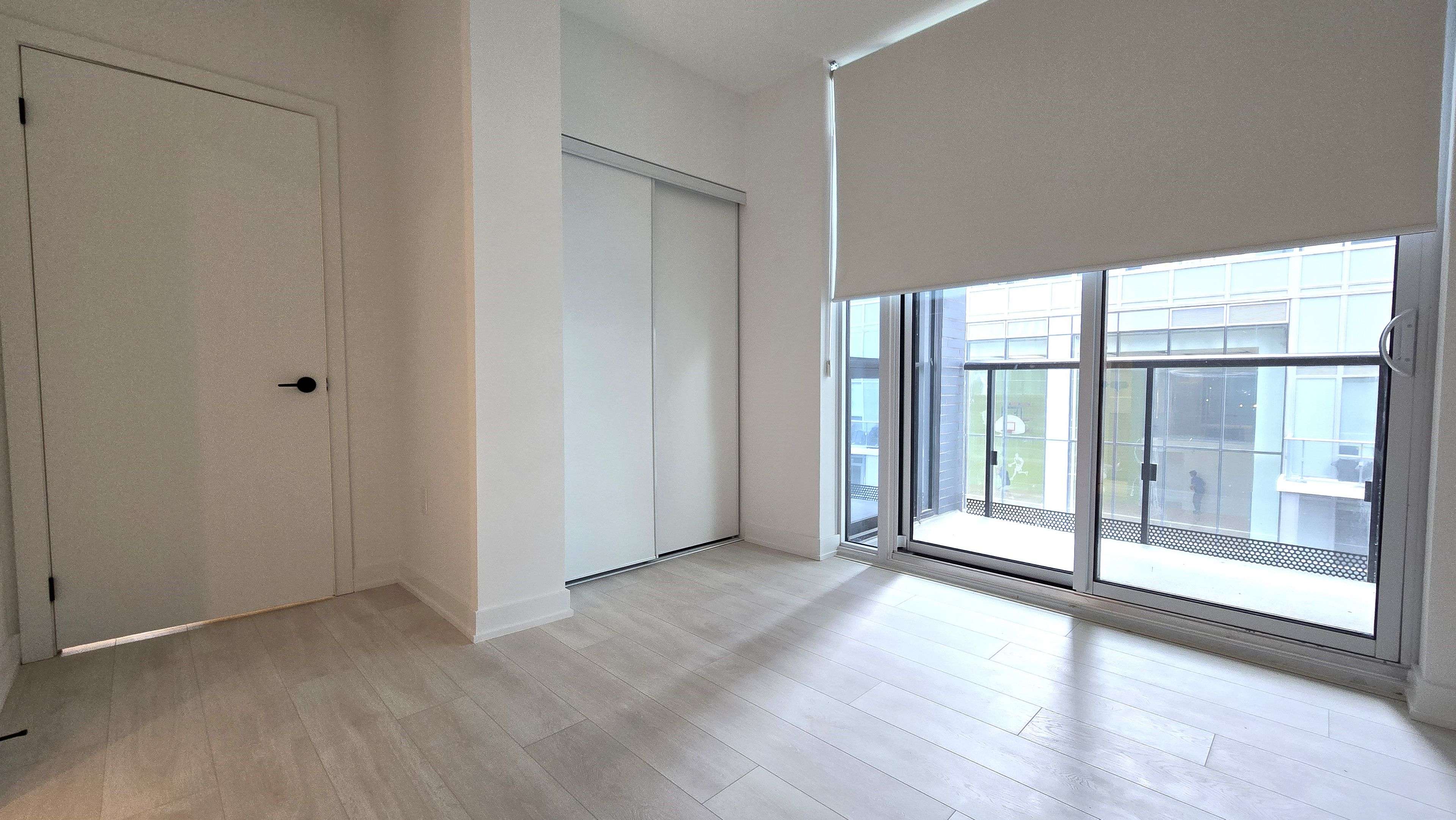 Toronto C10, ON M4P 1V3,117 Broadway AVE #602