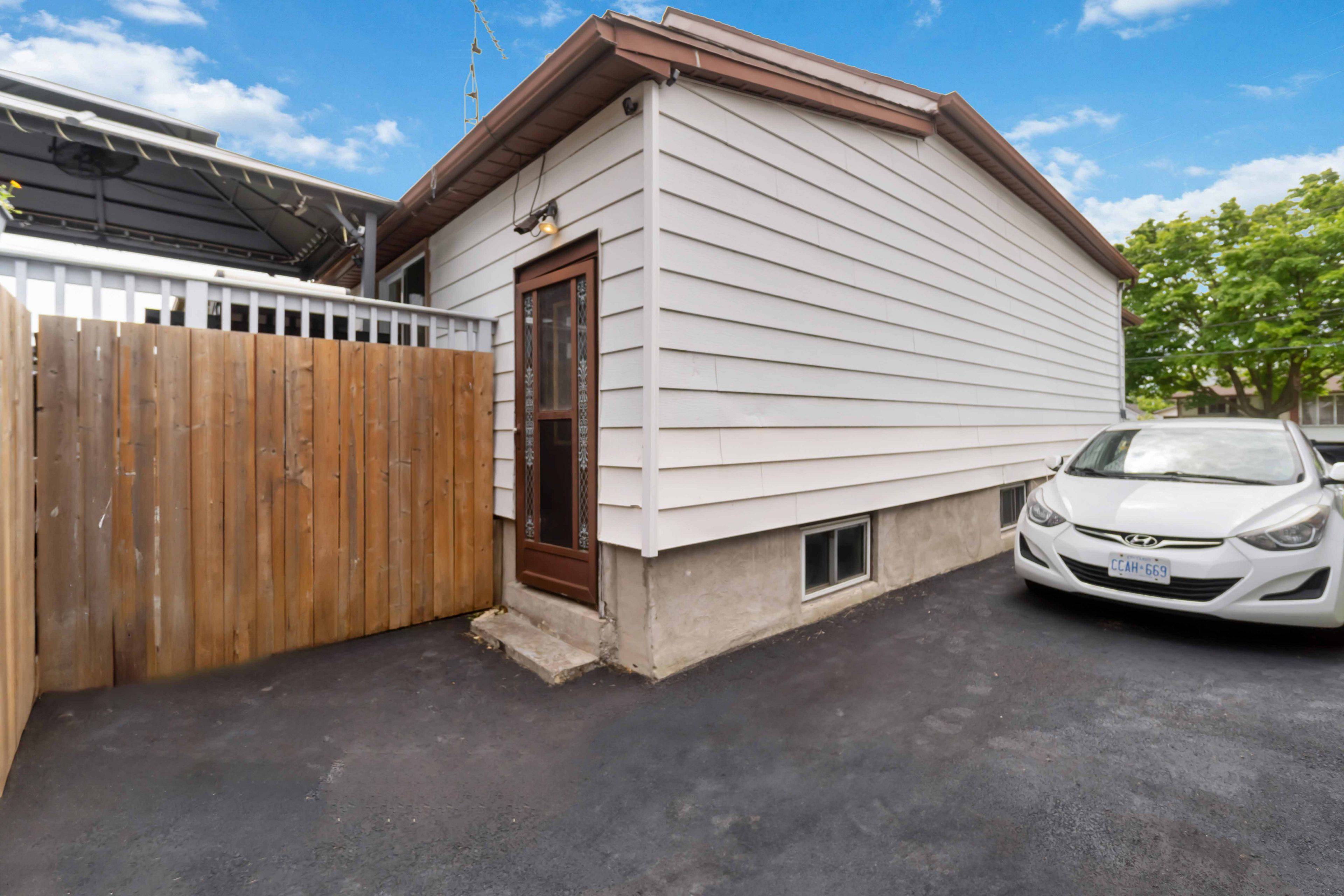 Welland, ON L3B 1N2,434 Scholfield AVE N