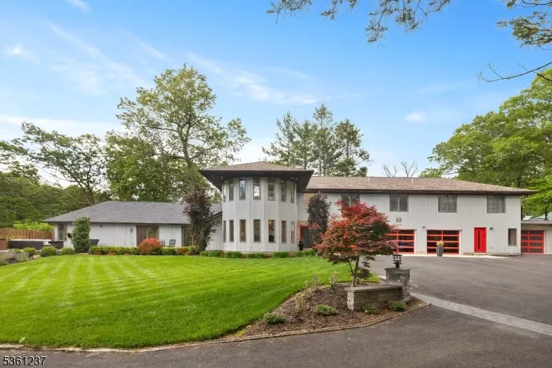 Boonton Twp., NJ 07005,577 ROCKAWAY VALLEY ROAD