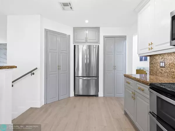 Pembroke Pines, FL 33027,15611 SW 16th Ct