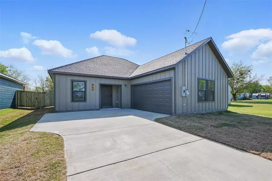 508 Broadway, Whitesboro, TX 76273