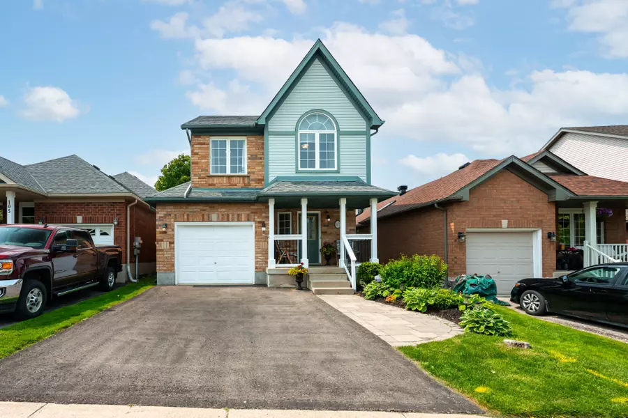 107 Glengarry RD, Orangeville, ON L9W 5E4