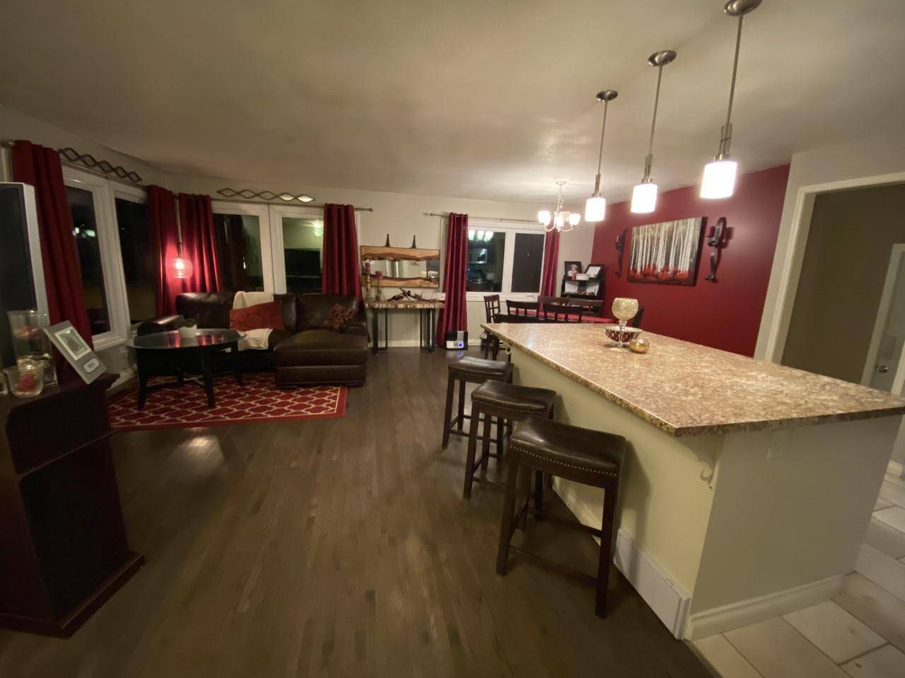 Peace River, AB T8S 1W8,9117 128 AVE
