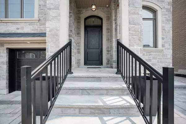 Markham, ON L3R 1R5,91 Fitzgerald AVE