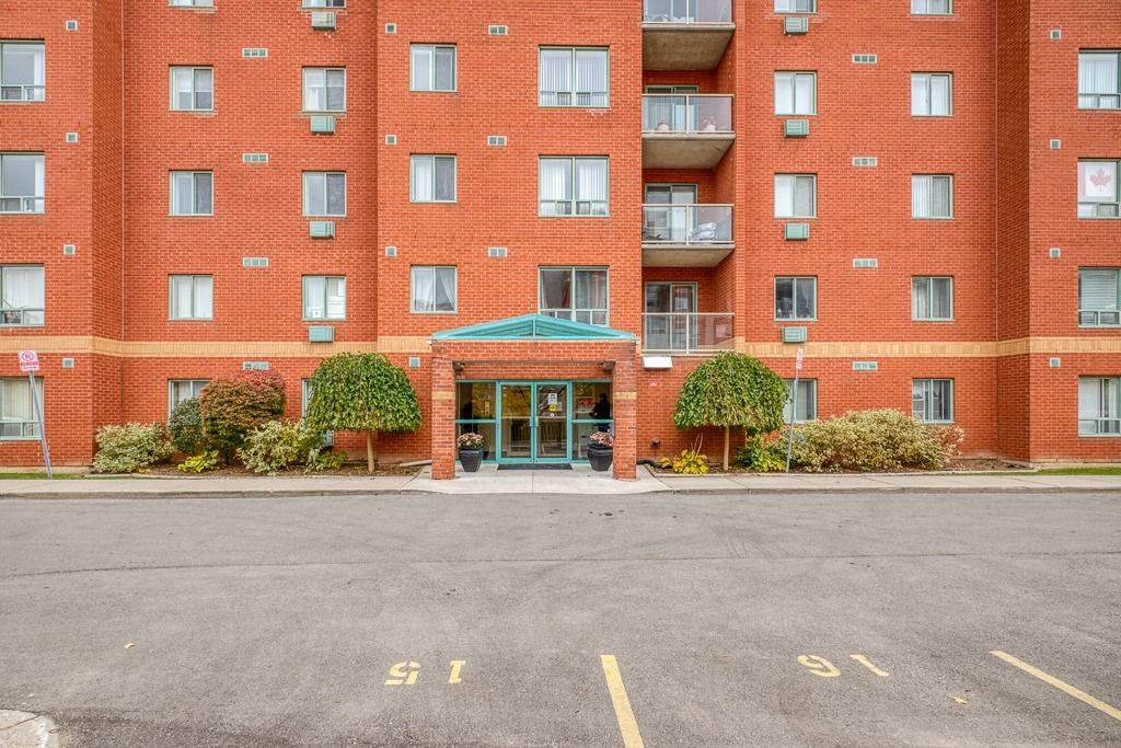 London South, ON N6J 1V5,77 Base Line RD W #503