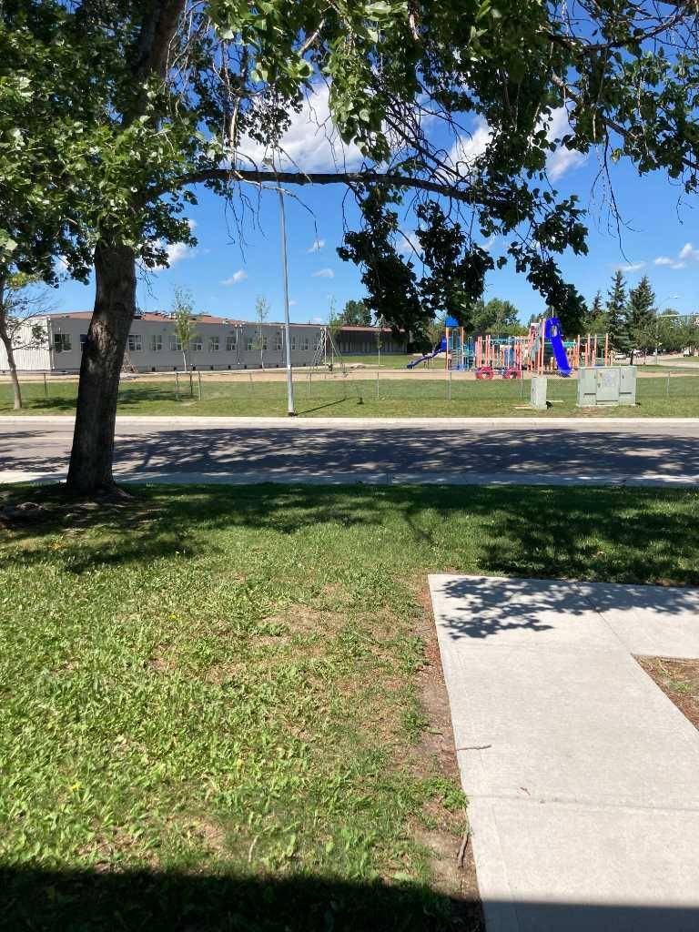 Grande Prairie, AB T8V 6A1,9501 72 AVE #144