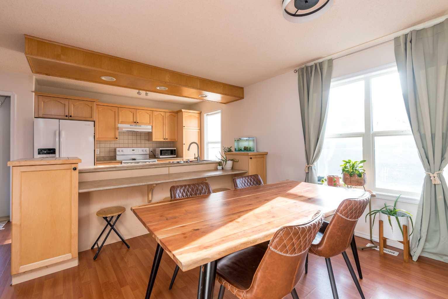 Lloydminster, AB T9V 3J2,6609 35 ST