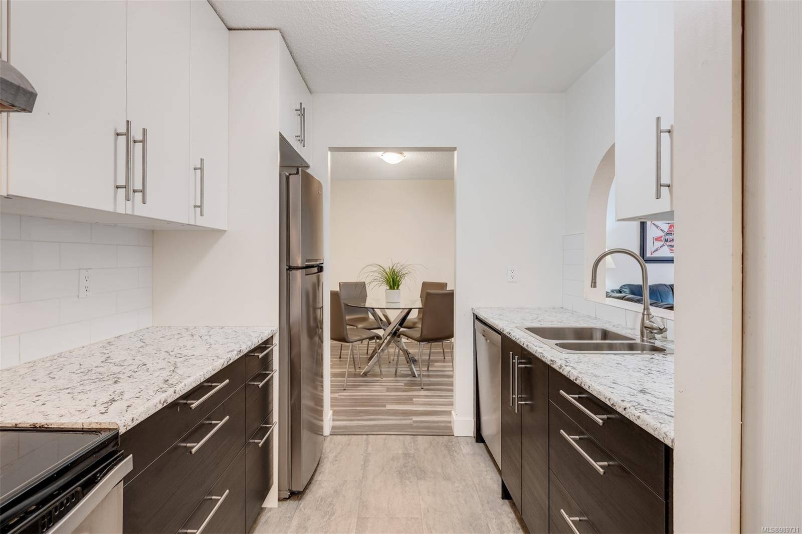 1005 McKenzie Ave #306,  Saanich,  BC V8X 4A9