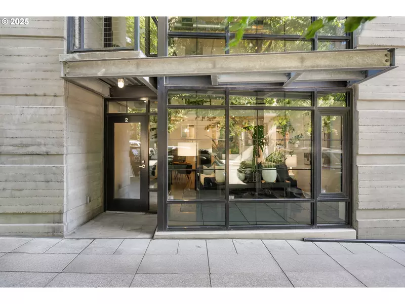 1030 NW 12TH AVE #TH2, Portland, OR 97209