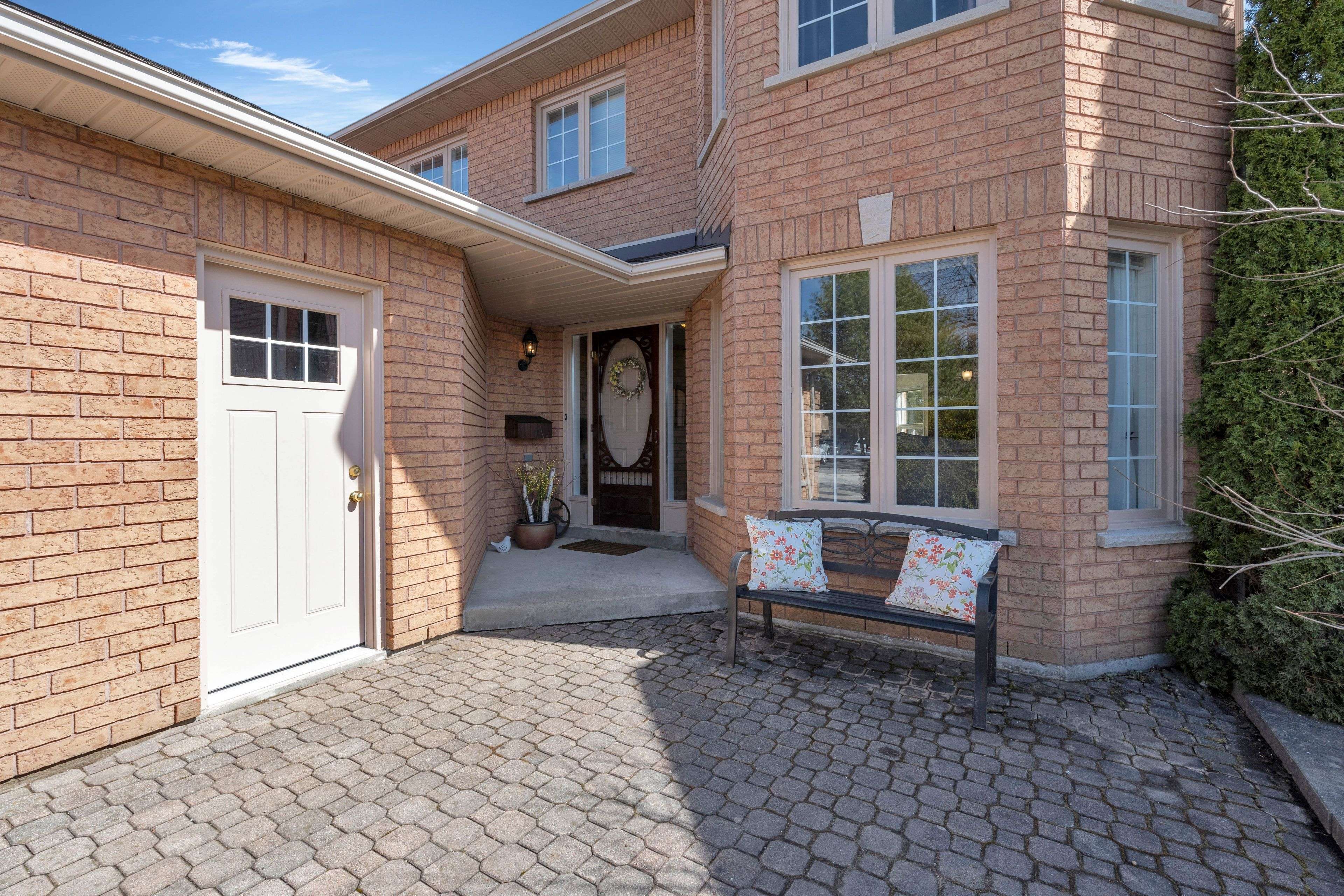 Barrie, ON L4N 7T7,47 Finlay RD