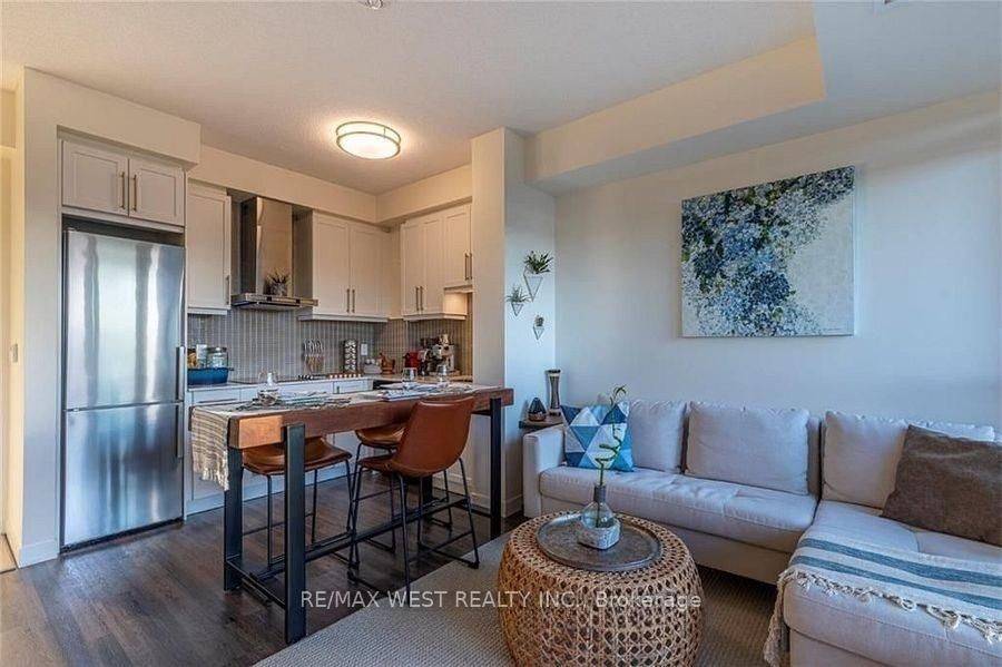 Burlington, ON L7R 0E6,2093 Fairview ST #610