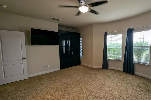 Lewisville, TX 75067,2500 Rockbrook Drive #14