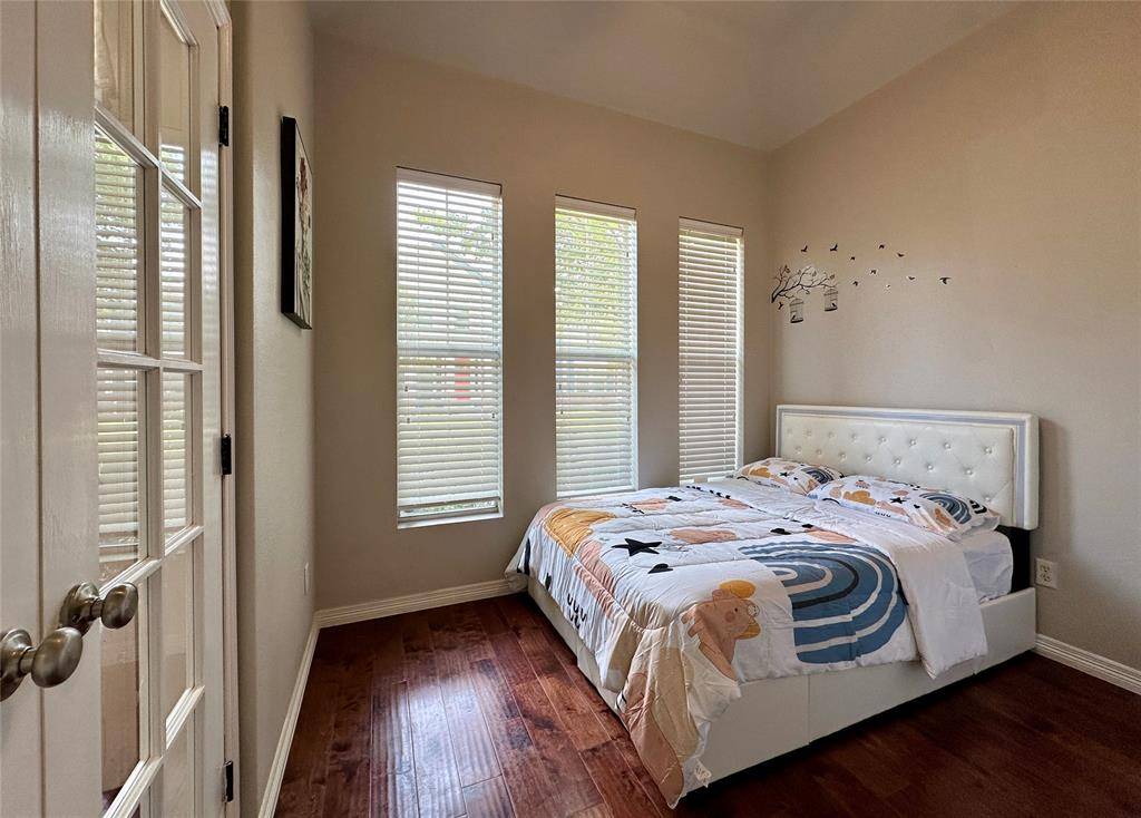 Dallas, TX 75236,3720 Prague Mews