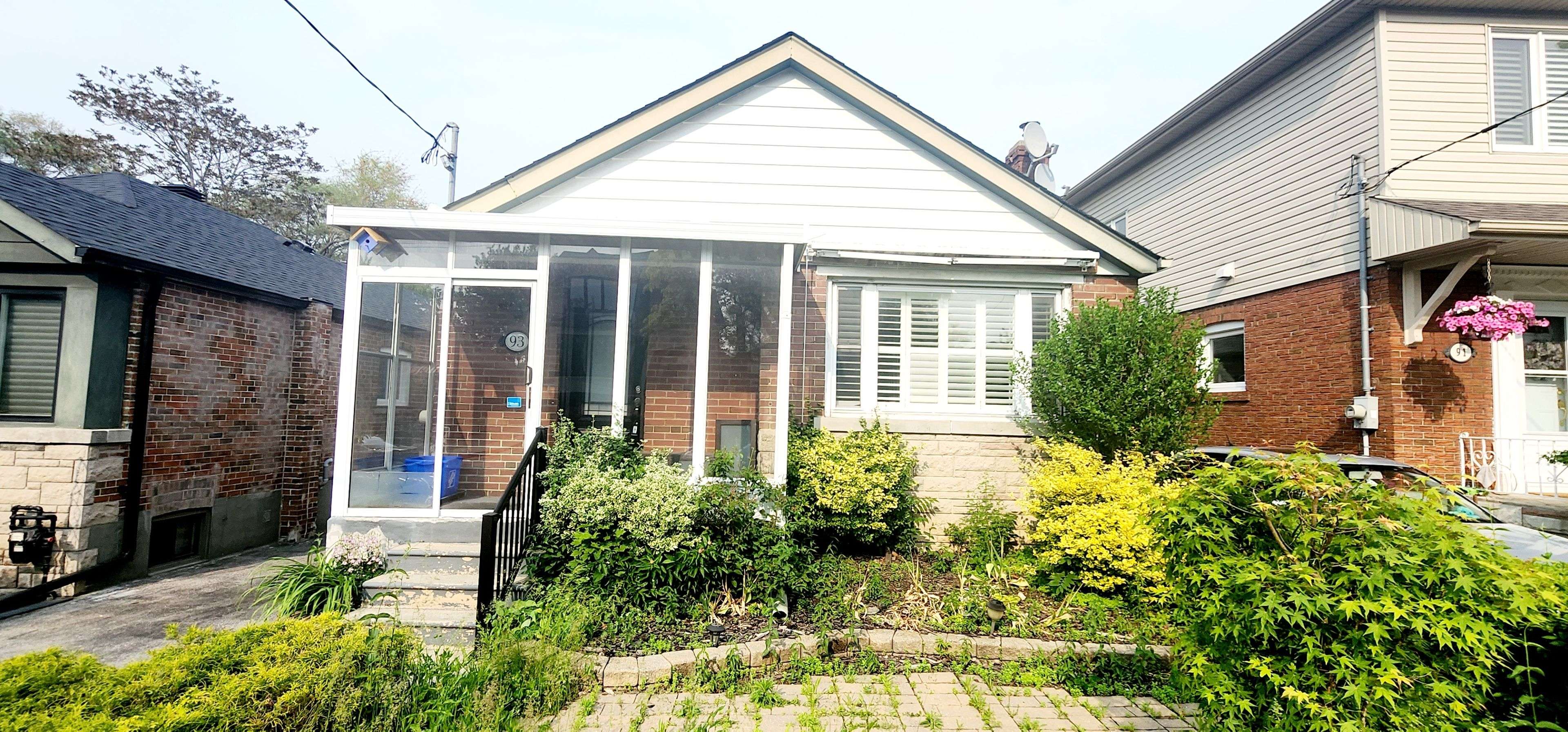 Toronto E03, ON M4J 4X2,93 Lankin BLVD #Main