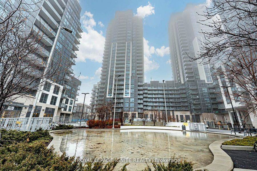 Toronto E09, ON M1G 0A9,20 Meadowglen PL #1806