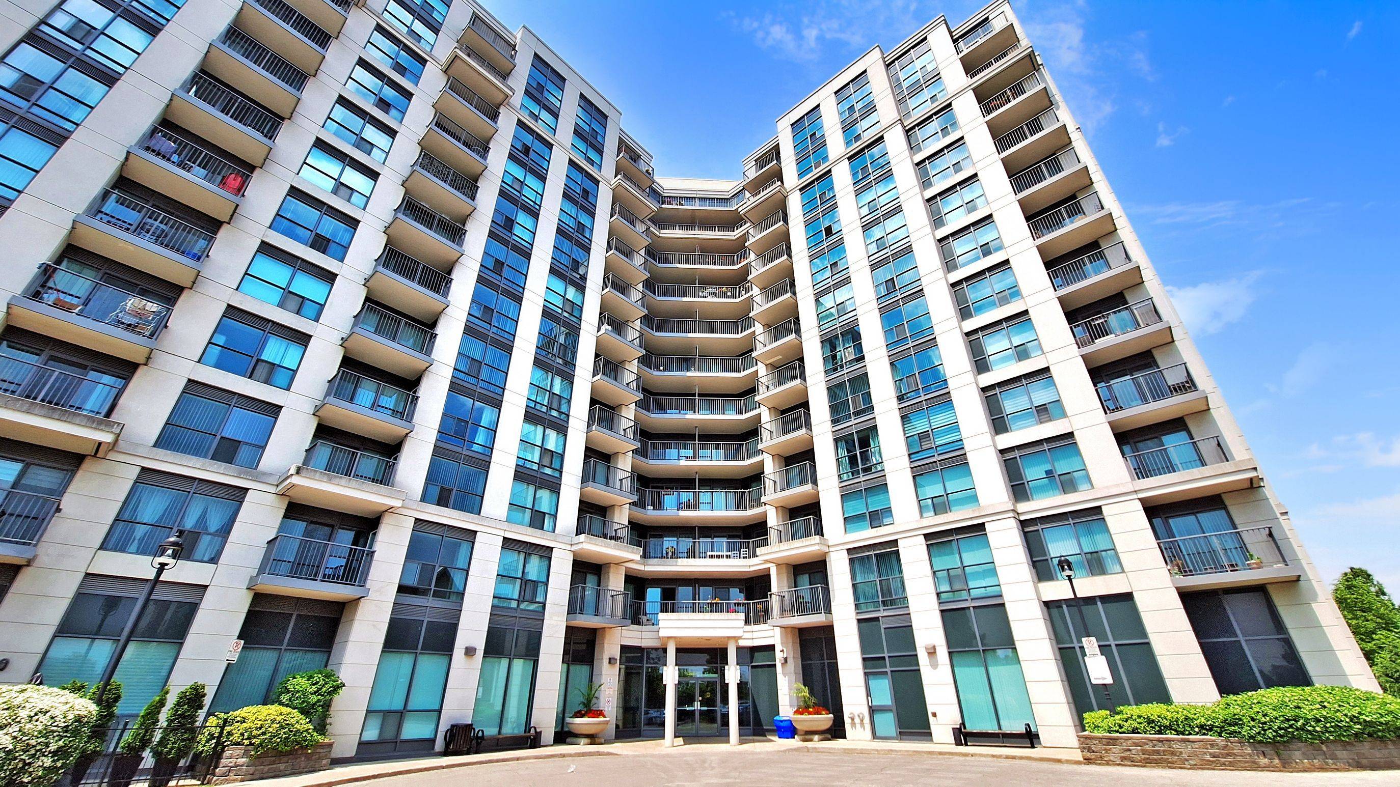 Richmond Hill, ON L4B 0H4,185 Oneida CRES #1005