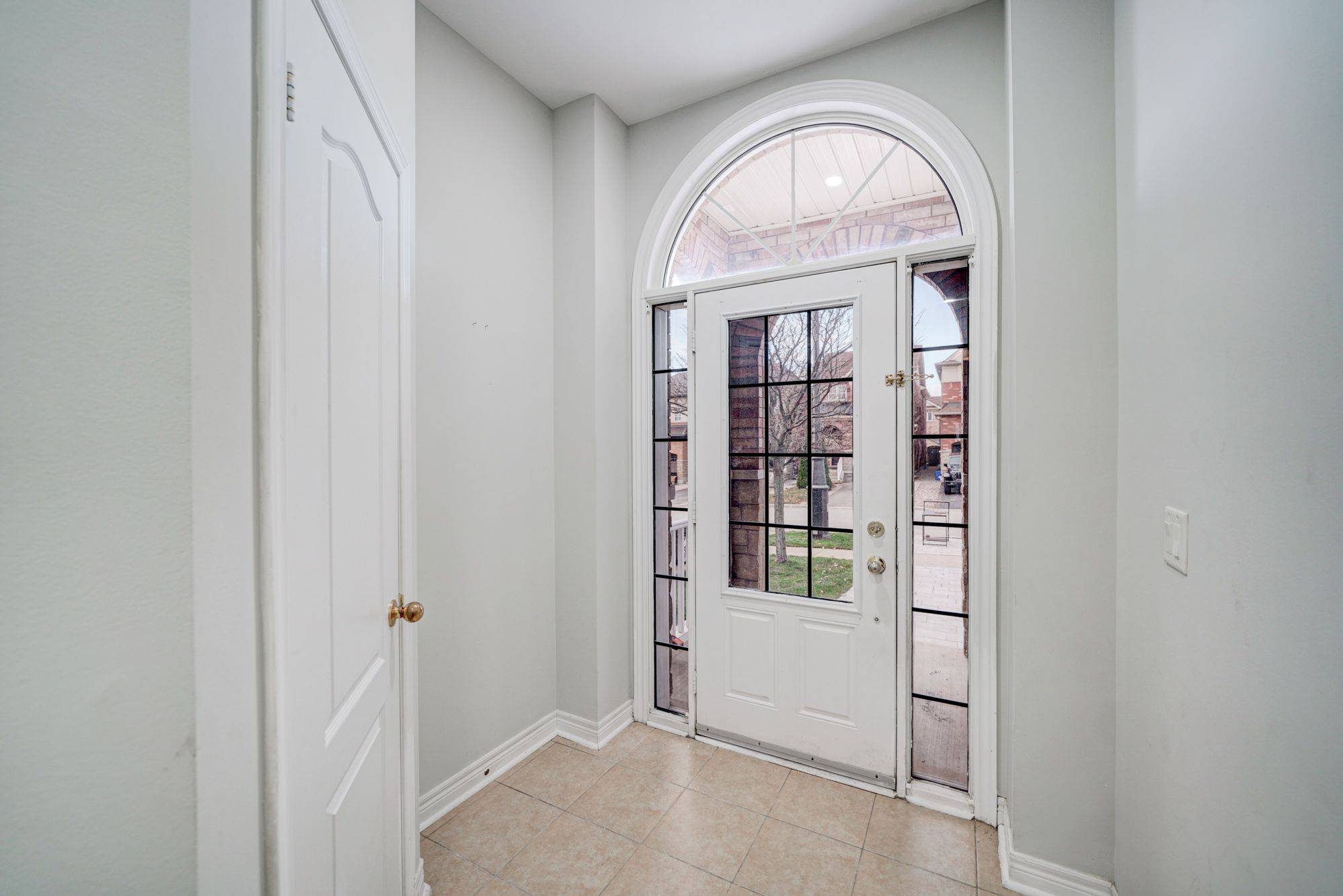 Vaughan, ON L6A 4A9,51 Woodville DR