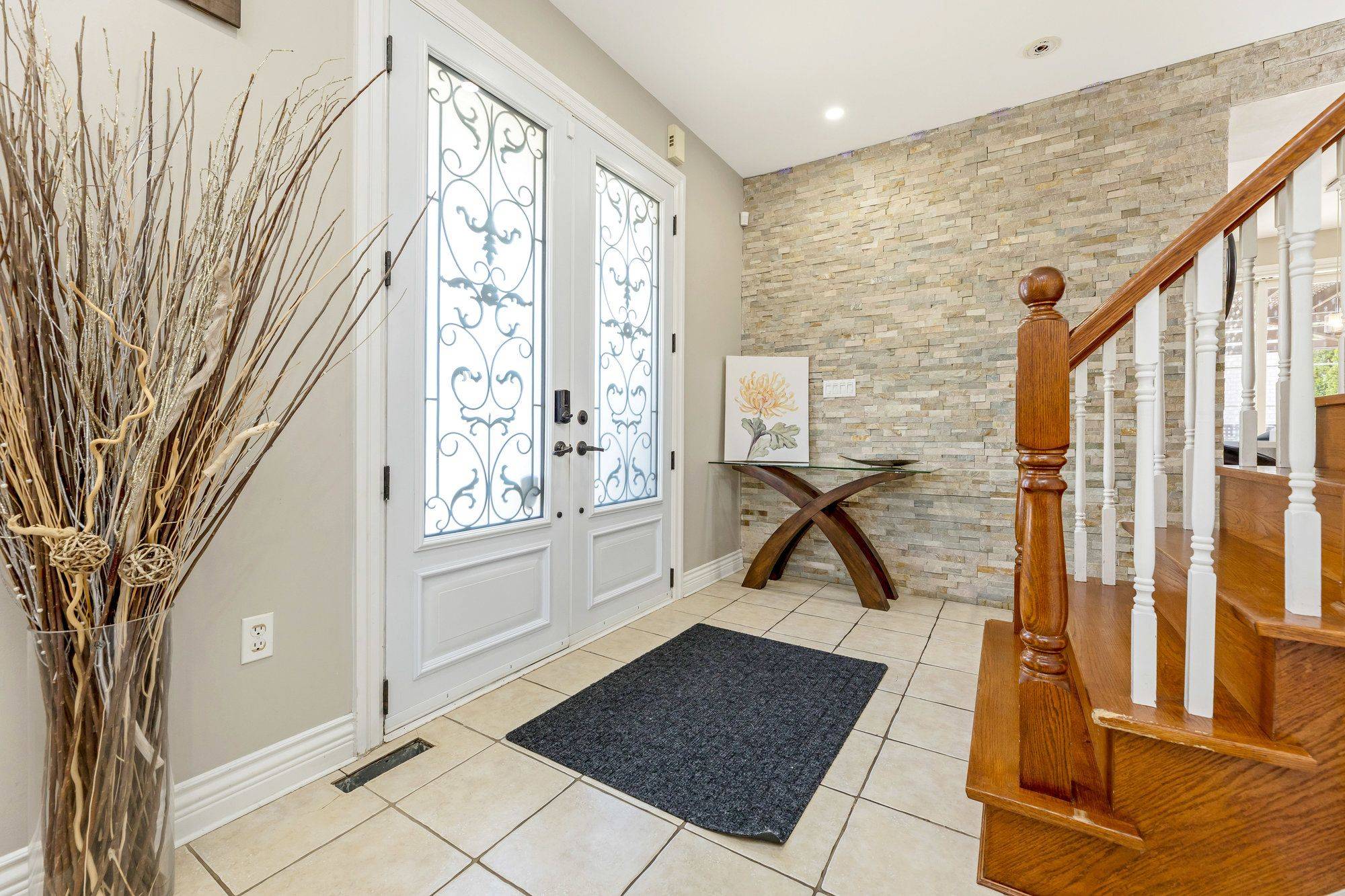Mississauga, ON L5M 7Y9,3927 Mayla DR